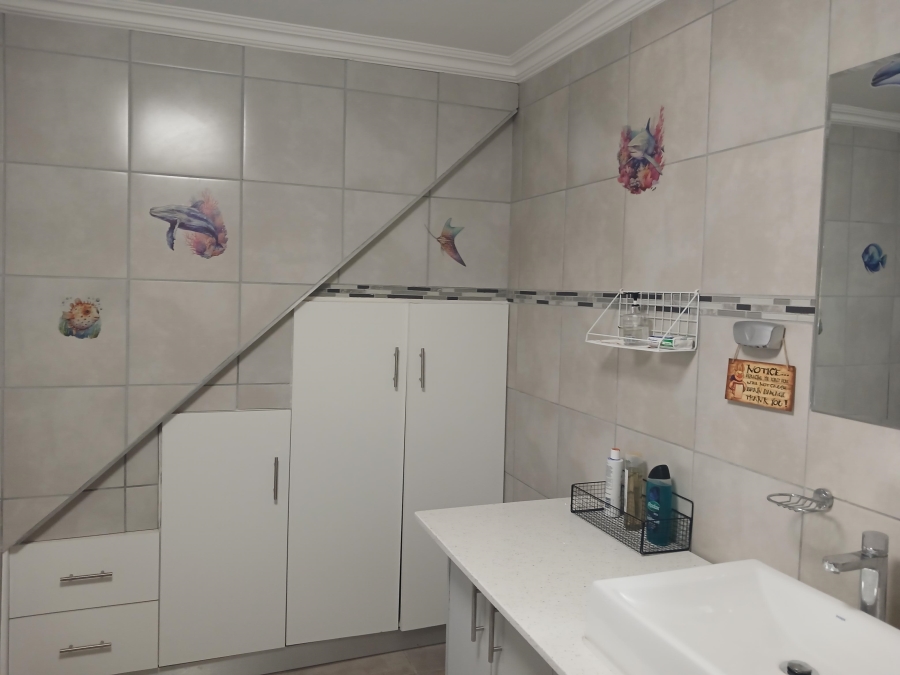 4 Bedroom Property for Sale in Dana Bay Western Cape